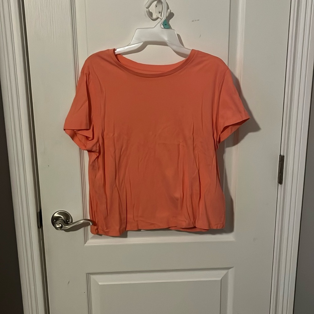 pink short sleeve shirt